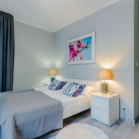 Family Apartment Zoliborz By Noclegi Renters 华沙 外观 照片