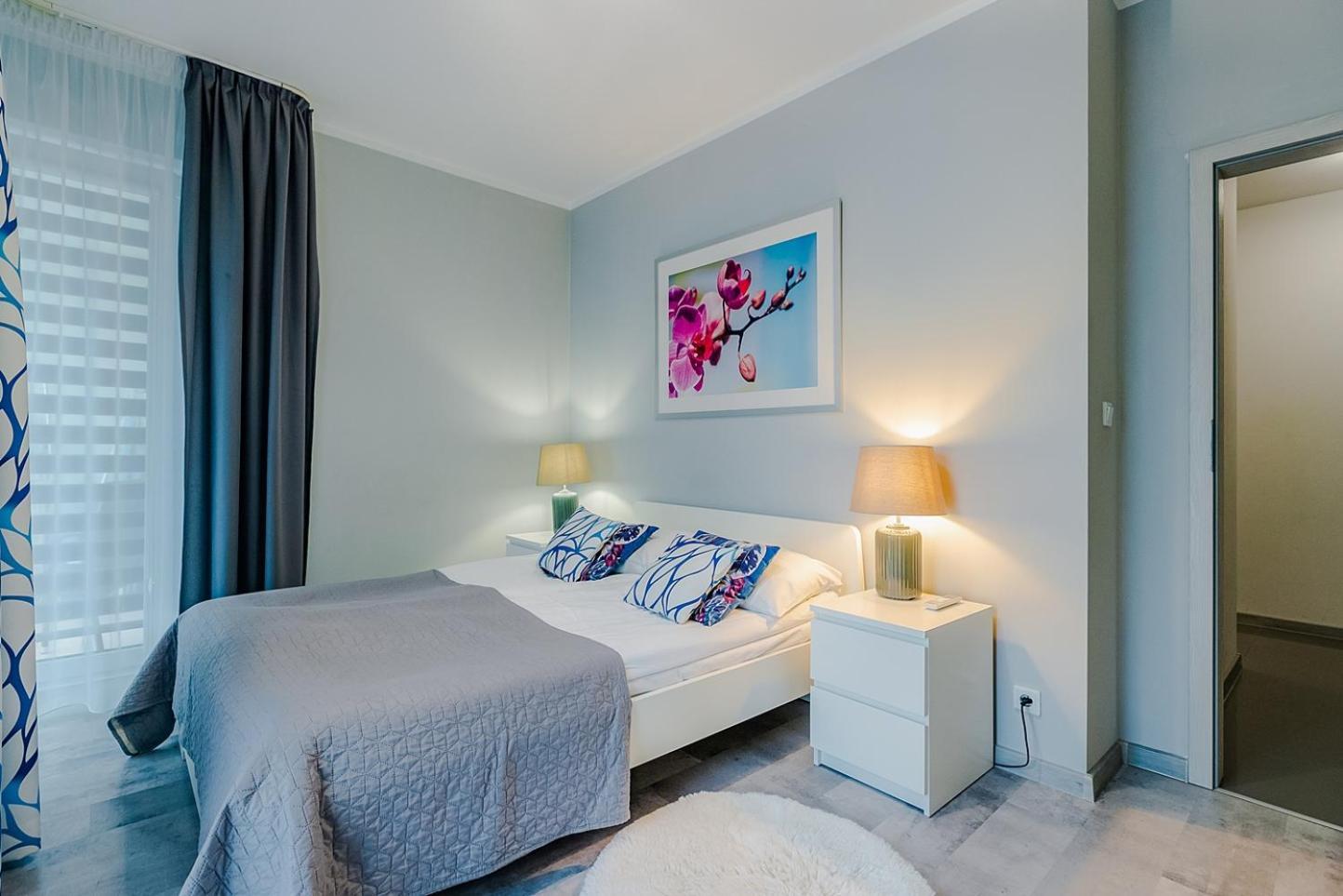 Family Apartment Zoliborz By Noclegi Renters 华沙 外观 照片