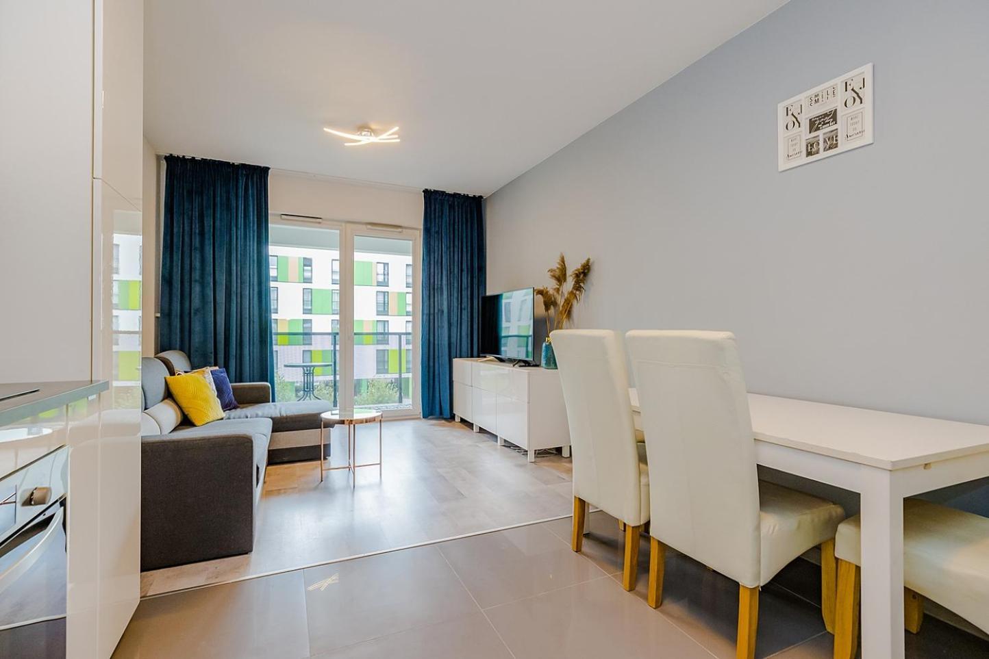 Family Apartment Zoliborz By Noclegi Renters 华沙 外观 照片