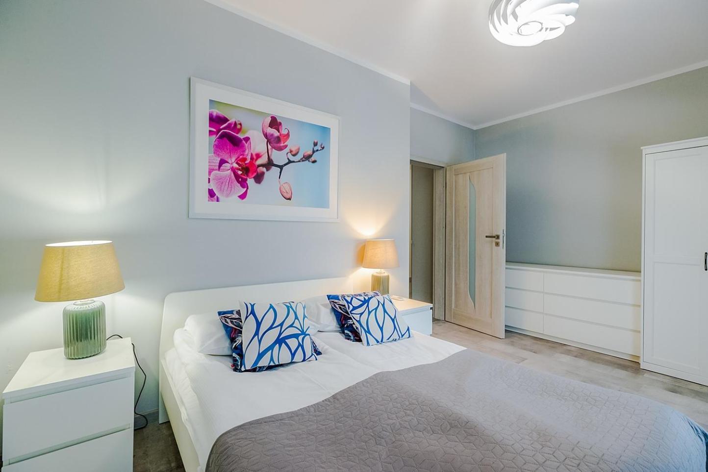 Family Apartment Zoliborz By Noclegi Renters 华沙 外观 照片