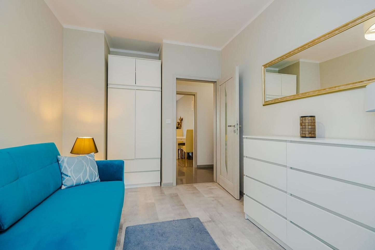 Family Apartment Zoliborz By Noclegi Renters 华沙 外观 照片